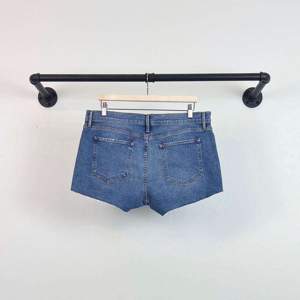 NWT Frame Denim Le Cutoff Raw Hem Mid Rise Shorts in Bixby Blue - Picture 6 of 7